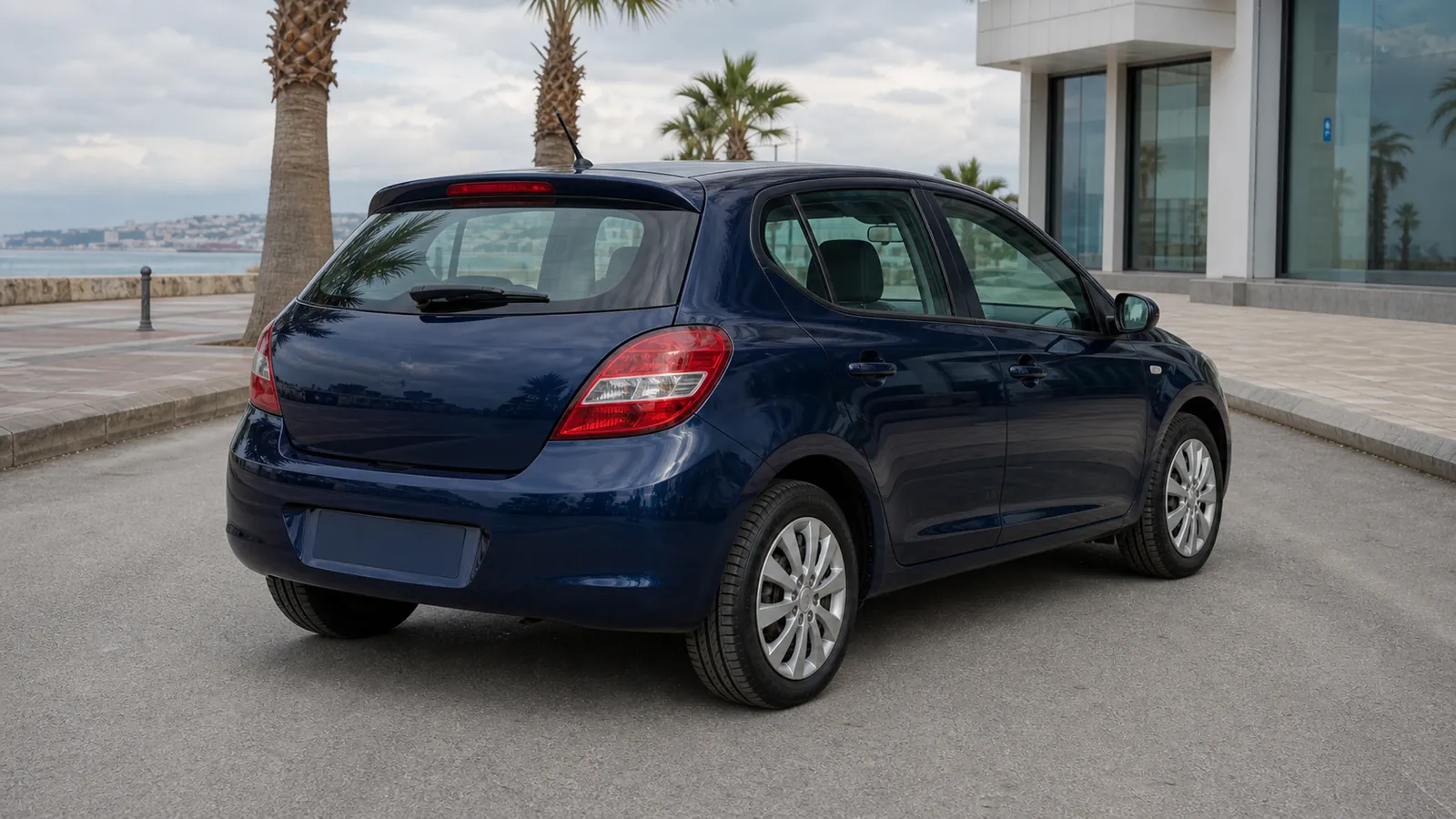 Hatchback aracın arka görünümü